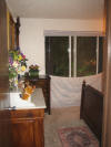 Apt_Bedroom_01_Small_.JPG (127468 bytes)