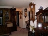 Apt_LivingRoom_08_Small_.JPG (144429 bytes)