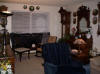 Apt_LivingRoom_18_Small_.JPG (127283 bytes)